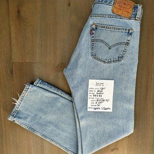 Vintage 2001 Levi’s USA 501 Tag 33x32 Actual 31x31